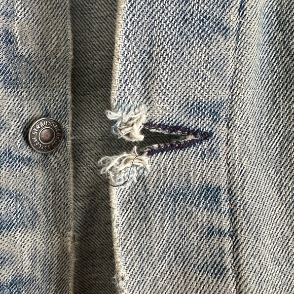 Vintage Levi’s Denim Jacket - Picture 4 of 6